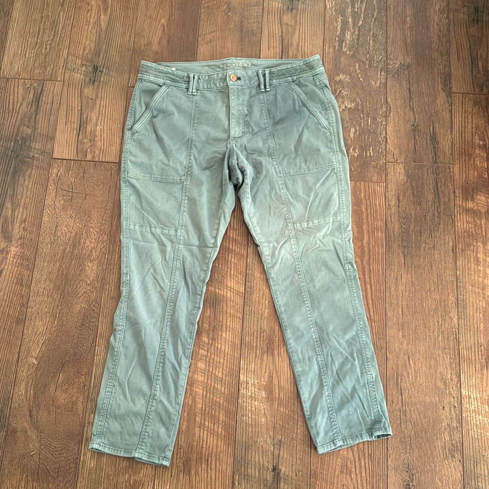 WHBM Straight Crop